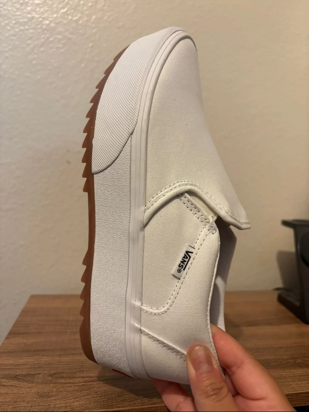 Vans White Platform Slip-On Shoes with Gum Outsole Women’s 8.5 - Picture 5 of 8